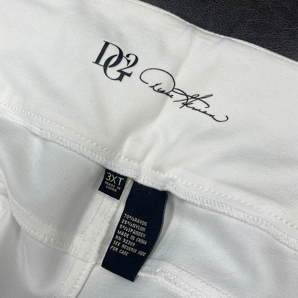 DG2 by Diane Gilman Stretch Knit Twill BootCut Jegging - Picture 4 of 14